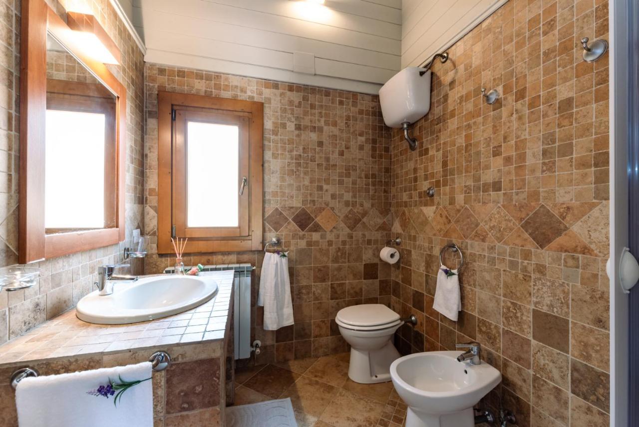 Villa Degli Ulivi Lempa Bagian luar foto